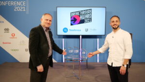 peaq gewinnt den Breakthrough Award 2021