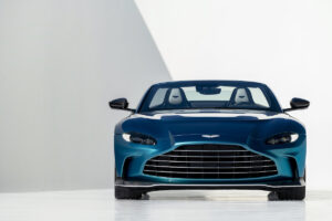 Aston Martin V12 VANTAGE ROADSTER