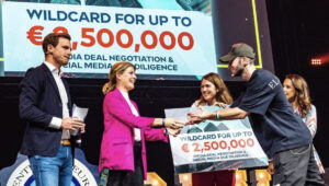 Auszeichnung als Startup des Jahres – heynannyly gewinnt 2,5 Mio. Euro Media-Deal