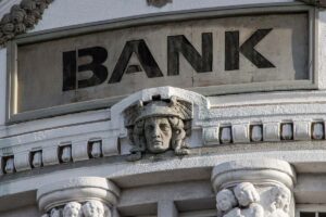 EZB nimmt Derivate-Handel von Versorgern ins Visier