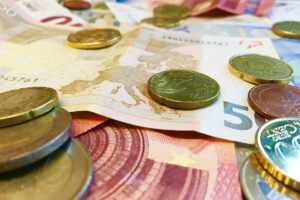 Euro auch bei Geschäften mit Drittstaaten beliebtestes Zahlungsmittel