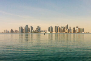 Merz kritisiert Gas-Vertrag mit Katar – Menge ist viel zu gering