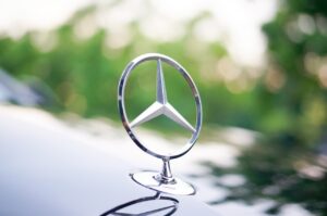 Mercedes bringt mit E-Klasse letzten neuen Verbrenner heraus