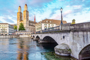 Schweizer Notenbank erhöht Leitzins auf 1,0 Prozent