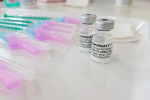 Chinesen können sich in Hongkong mit BionTech boostern lassen