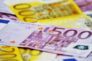 Banken zahlen langfristige EZB-Kredite erneut vorzeitig zurück