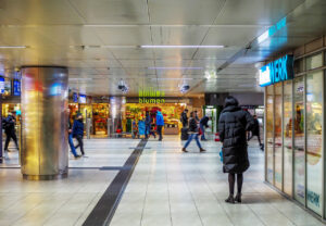 Lauterbach zu Corona-Monitoring – Flughäfen engmaschig überwachen