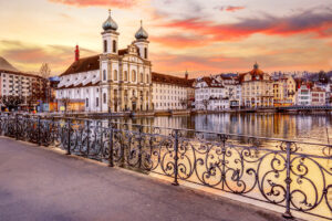 Schweizer Anleger greifen nach Ausverkauf zu