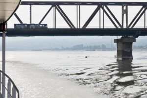 Macron, Scholz und Meloni drängen Serben und Kosovaren zu Kompromiss