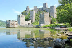 Serbien fordert Stationierung von eigenen Streitkräften im Kosovo