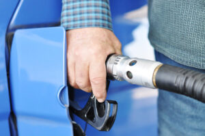 Erzeugerpreise der Dienstleister steigen – Teures Tanken belastet Firmen