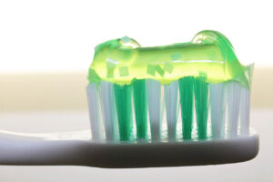 Henkel verkauft Zahnpasta-Marken an Katjes