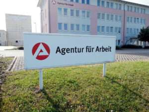 BA-Chefin Nahles sieht Arbeitsmarkt als Stabilisator