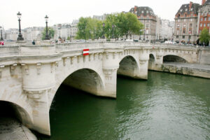 Streik gegen Rentenreform in Frankreich – Polizei setzt Tränengas ein