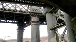 Hintergründe: Vom Handwerk zur Industrie – Rüstungsbranche soll umdenken