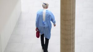 Verstöße gegen Impfpflicht für Ärzte und Pfleger kaum geahndet