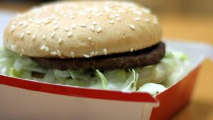 Verbraucherschützer fordern Werbeverbot für ungesunde Lebensmittel