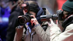 Ministerien geben mehr Geld für Fotografen und Visagisten aus