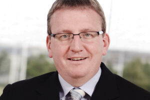 Watches of Switzerland, Dunelm, Jet2, Greggs: Die besten Aktien zum Valentinstag