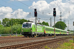 Bus- und Bahnanbieter Flix sieht sich gestärkt für globales Wachstum