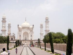 Vorschau: Scheinriese oder Gigant? – Scholz reist nach Indien