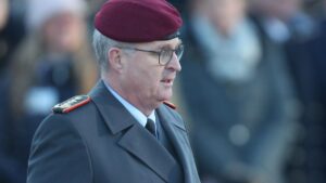 Generalinspekteur rechnet mit Leopard- und Marder-Einsatz ab März