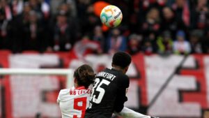1. Bundesliga: Leipzig gewinnt gegen Frankfurt – BVB Spitzenreiter