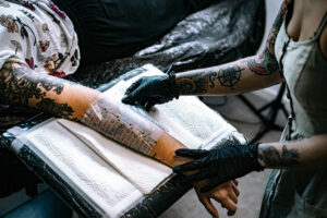 TattooMed – Tattoo-Pflege im Frühling