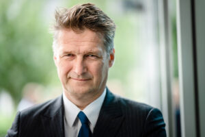 Raumfahrtindustrie für zivile Geschäftsmodelle mit wachsenden Milliardenmärkten bis 2030