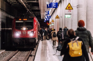 Bahn erwartet trotz Passagier-Ansturms wieder Milliardenverlust