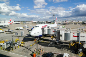 Flughafen Heathrow muss Gebühren für Airlines herunterschrauben
