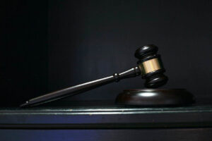 Schweizer Gericht spricht Banker von Putin-Vertrautem schuldig