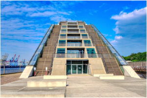 Verdi-Warnstreiks legen auch Teile des Hamburger Hafens lahm