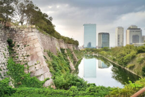 BoJ bleibt lockerem Kurs treu – Notenbank-Chef Kuroda sagt Sajonara