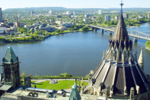 Neuer Höchstwert – Kanadische Bevölkerung wächst um über eine Million Menschen an