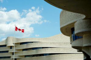 Biden stellt Erhöhung der US-Einlagensicherung in Aussicht