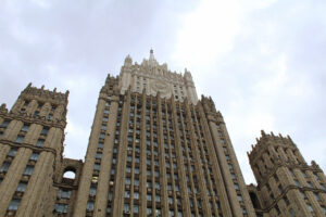 Russland und China verstärken Zusammenarbeit – Japans Regierungschef in Kiew