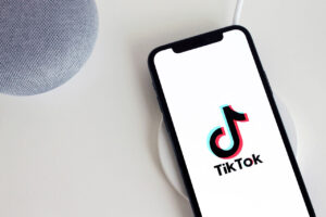Stichwort: Wo die chinesische Kurzvideo-App TikTok verboten ist