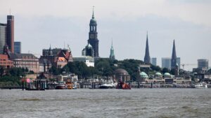 Hamburg will vom Bund mehr Unterkünfte für Flüchtlinge