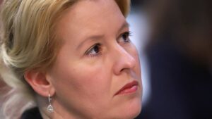 Giffey verteidigt Entscheidung für Verhandlungen mit CDU