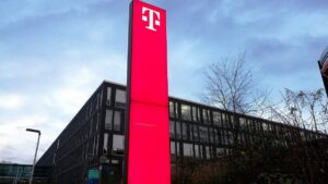 Faeser will Huawei-Verbindung der Deutschen Telekom prüfen