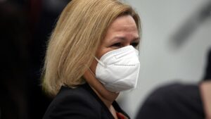 Nach Amoklauf: Innenministerin pocht auf verschärftes Waffenrecht