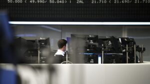 Dax büßt Gewinne zum Mittag ein – Inflationsbekämpfung bleibt Thema