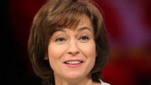 Maybrit Illner verteidigt Einladungspolitik ihrer Talkshow