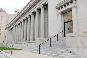 Geldstrafe gegen Notenbank-Chef der Slowakei wegen Korruption