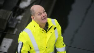 Kanzler sieht Anzeichen von "Arbeitermangel"