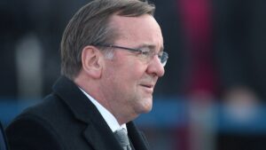 Verteidigungsminister plant personelle und strukturelle Änderungen