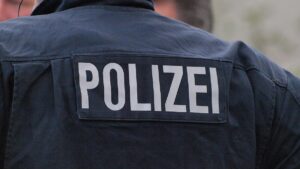 Polizei findet Leiche nach Explosion in Wohnung in Ratingen