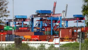 Exporte in Drittstaaten im April gesunken