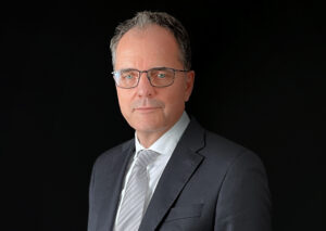 Digitale Innovationen im Wettbewerb: Wie Banken und Vermögensverwalter um Kunden kämpfen müssen